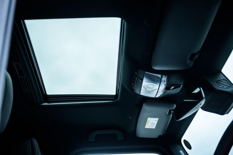 Интерьер Mercedes-Benz G350 d (W463) 2019 года  (JP) (фото 5 из 18)